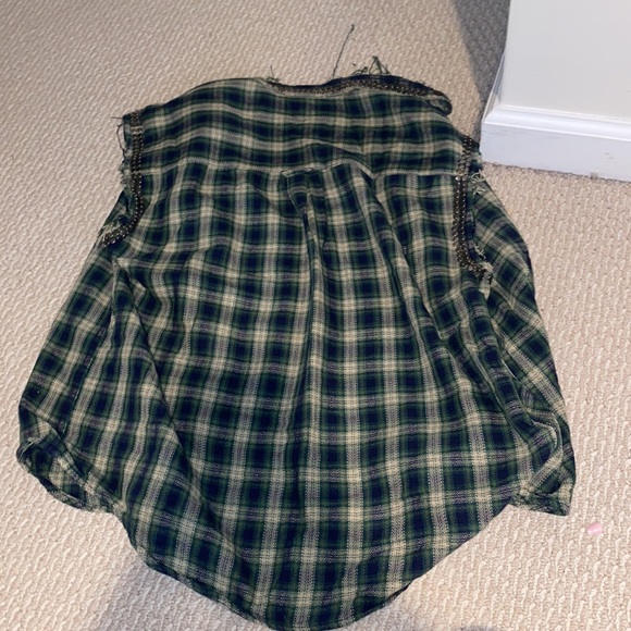 What Goes Around Comes Around Sleeveless Flannel S - Picture 4 of 4